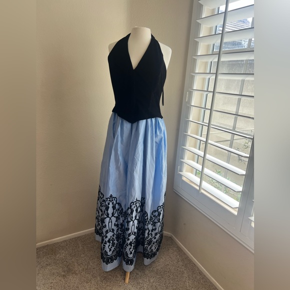 Scott McClintock Dresses & Skirts - - Vintage 90s Scott McClintock Formal Dress Taffeta Velvet Corset Halter Size 16